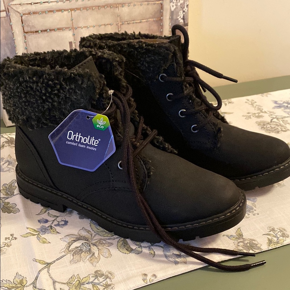 Women's Black Boots
